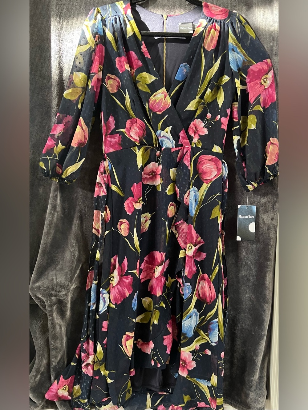 NWT Maison Tara Black Floral Wrap Midi Dress - black and burgundy blooms size 6